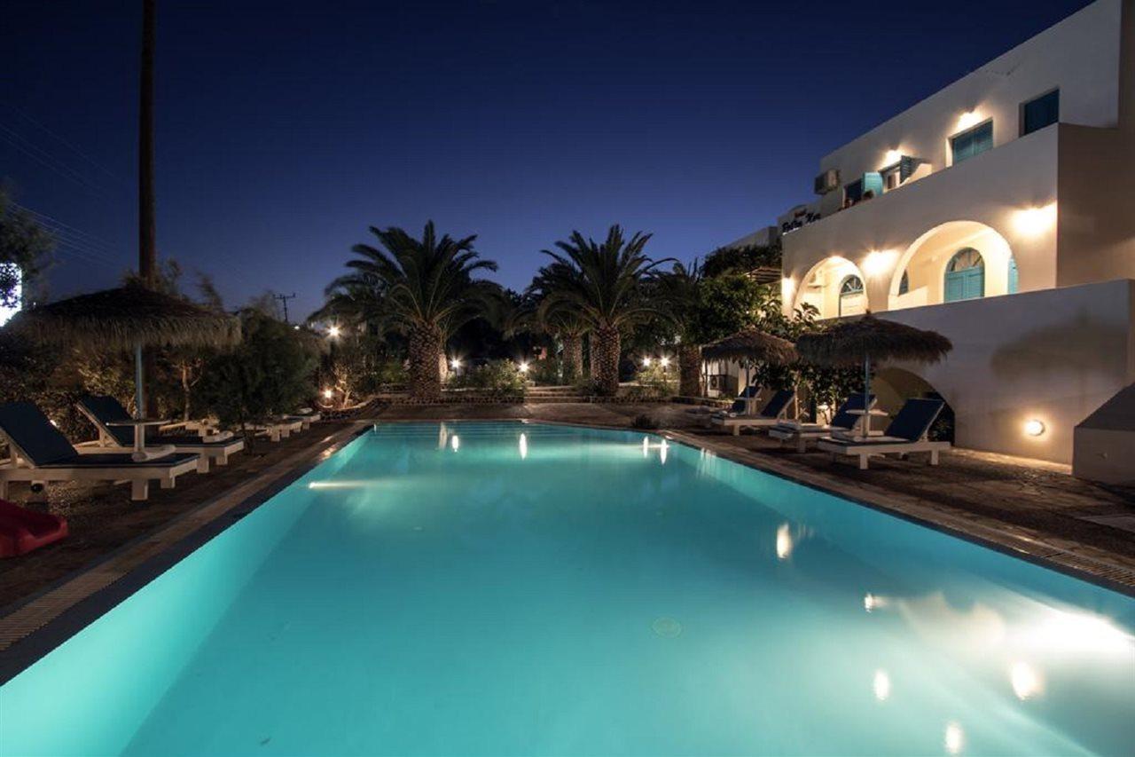 Hotel Petra Nera Perissa (Santorini)