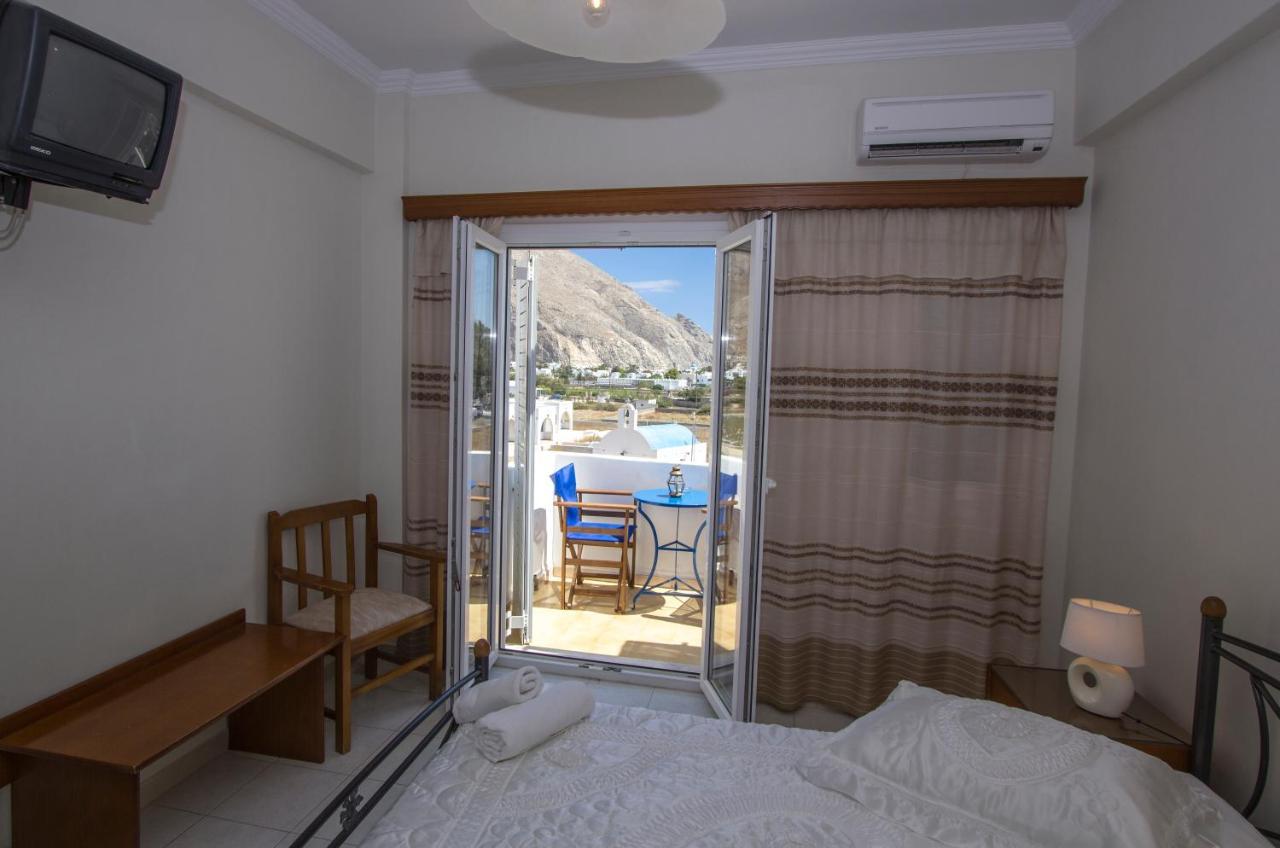 Petra Nera Hotel Perissa (Santorini)