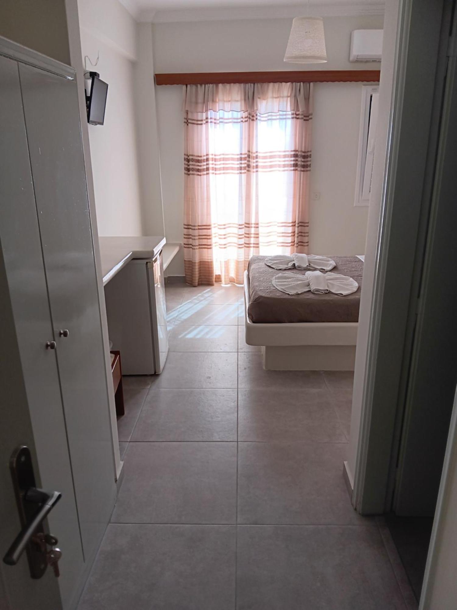 Petra Nera Hotel 2*